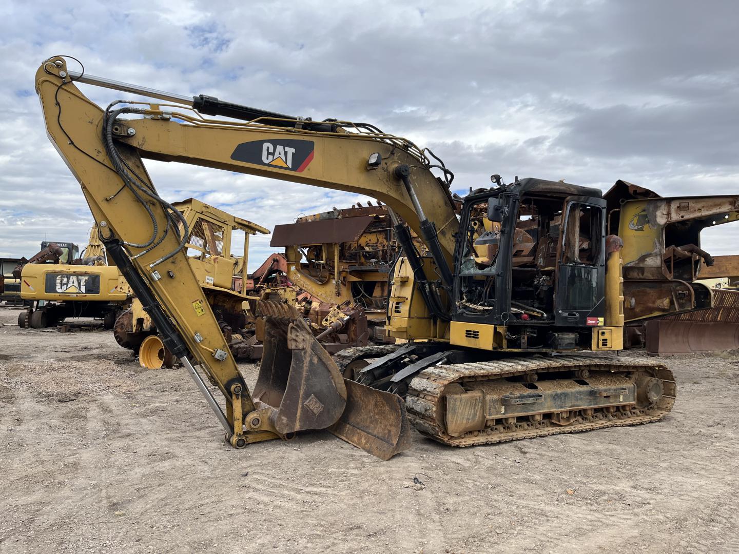 ./imagenes/INVOICE/2019/17290/EXCAVADORA CATERPILLAR 315F (1).JPG